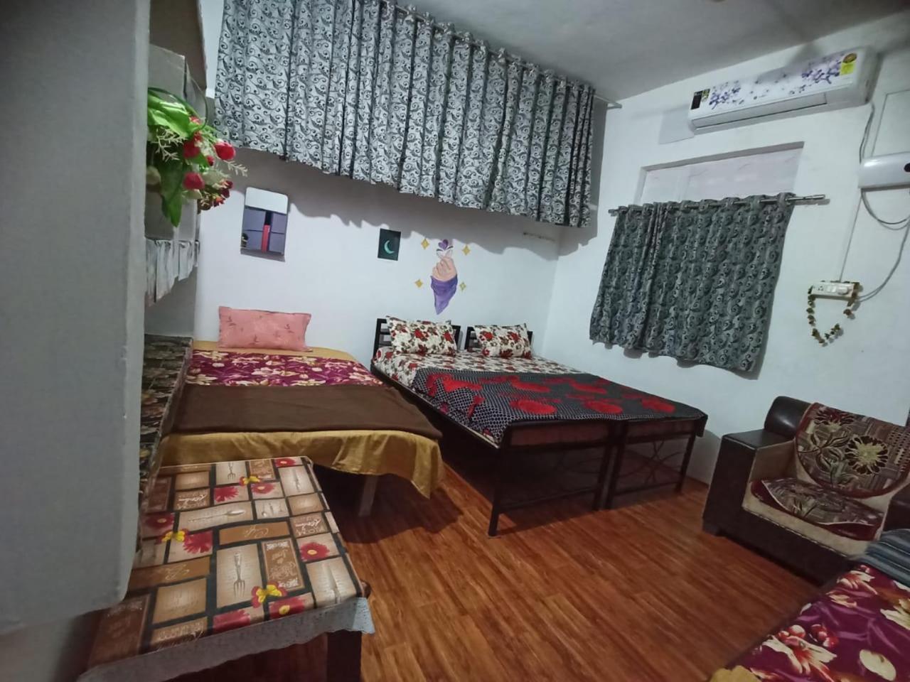 Holiday Home Stay Khajurāho Buitenkant foto